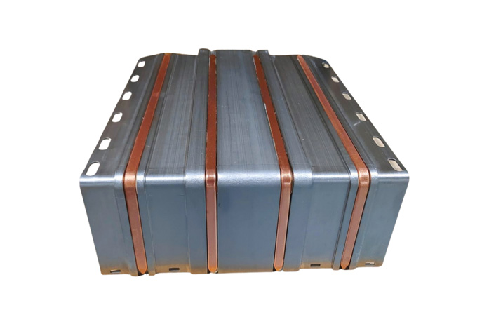 Heat pipe radiator using bending technology