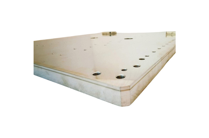 Liquid cooling platewith brazing process