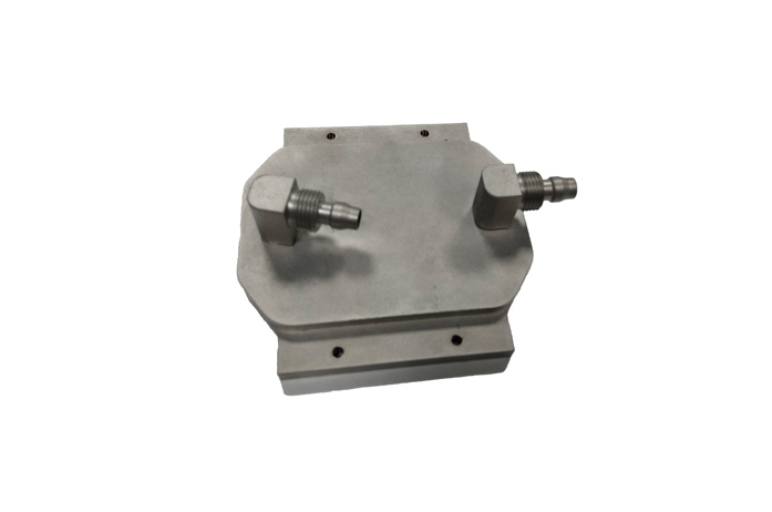 Vacuum brazed water cooling plate