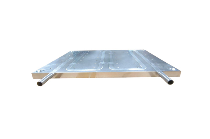 Plaque de refroidissement liquide à tube en aluminium enterré