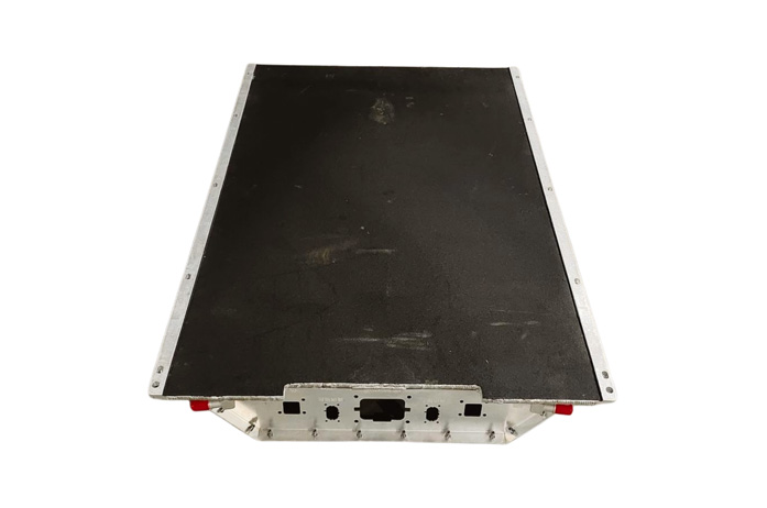 Soudage par friction-malaxage haute performance avec plaque froide liquide